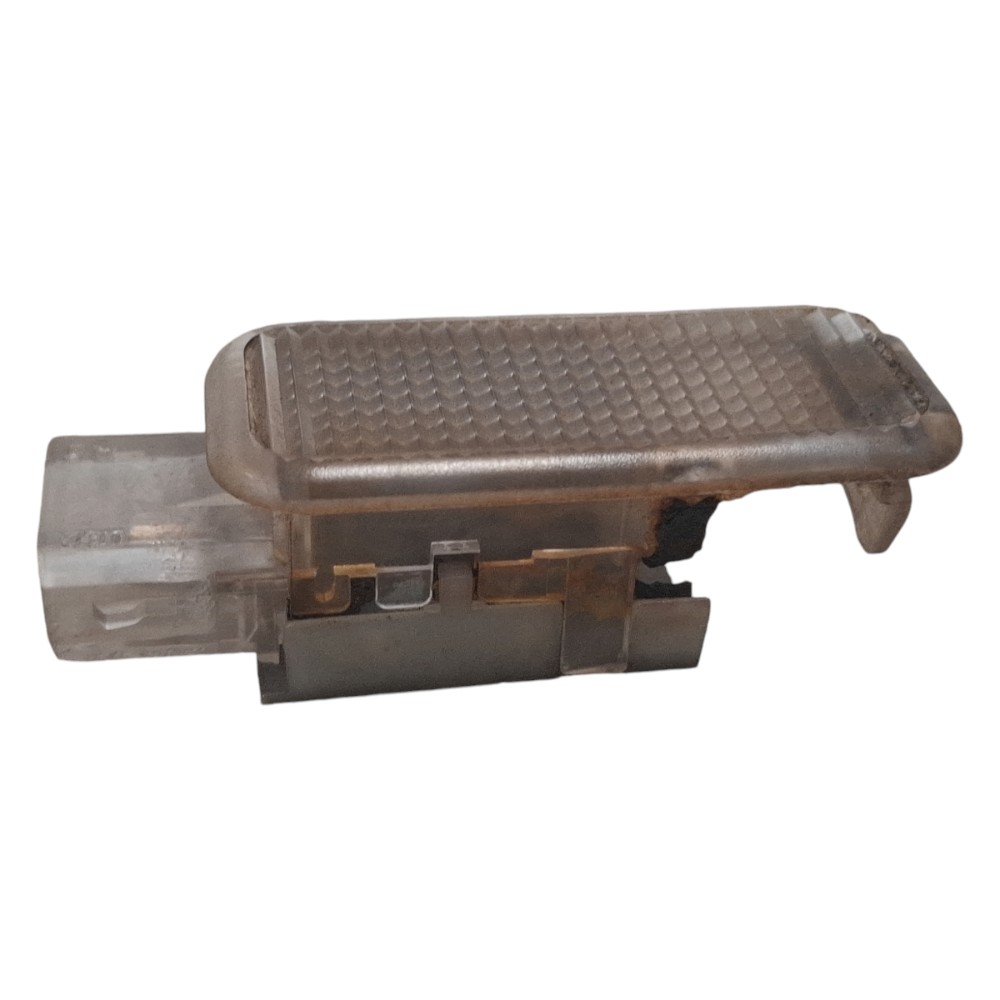 Luz Cortesia Porta Malas Audi A3 97 98 99 01 A 2006 Detalhe 6