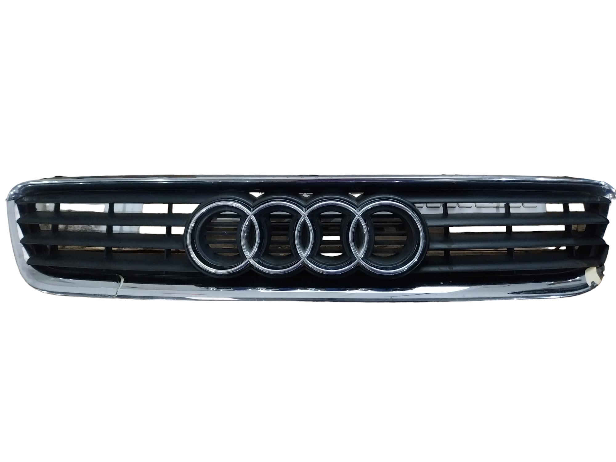 Grade Frontal Audi A3 97 98 2000 2001 2002 2003 2006 Detalhe 2