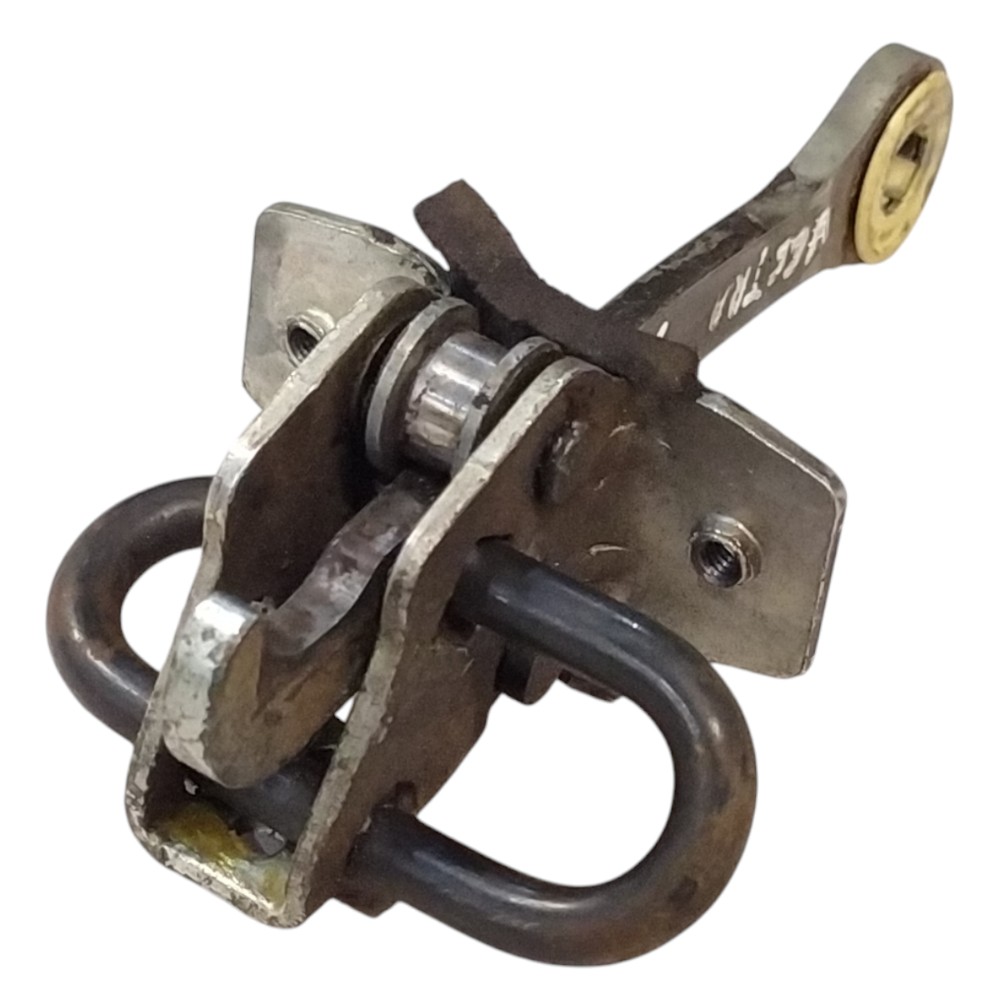 Limitador Porta Traseira Direita Vectra Gl 97 98 99 A 2005 6