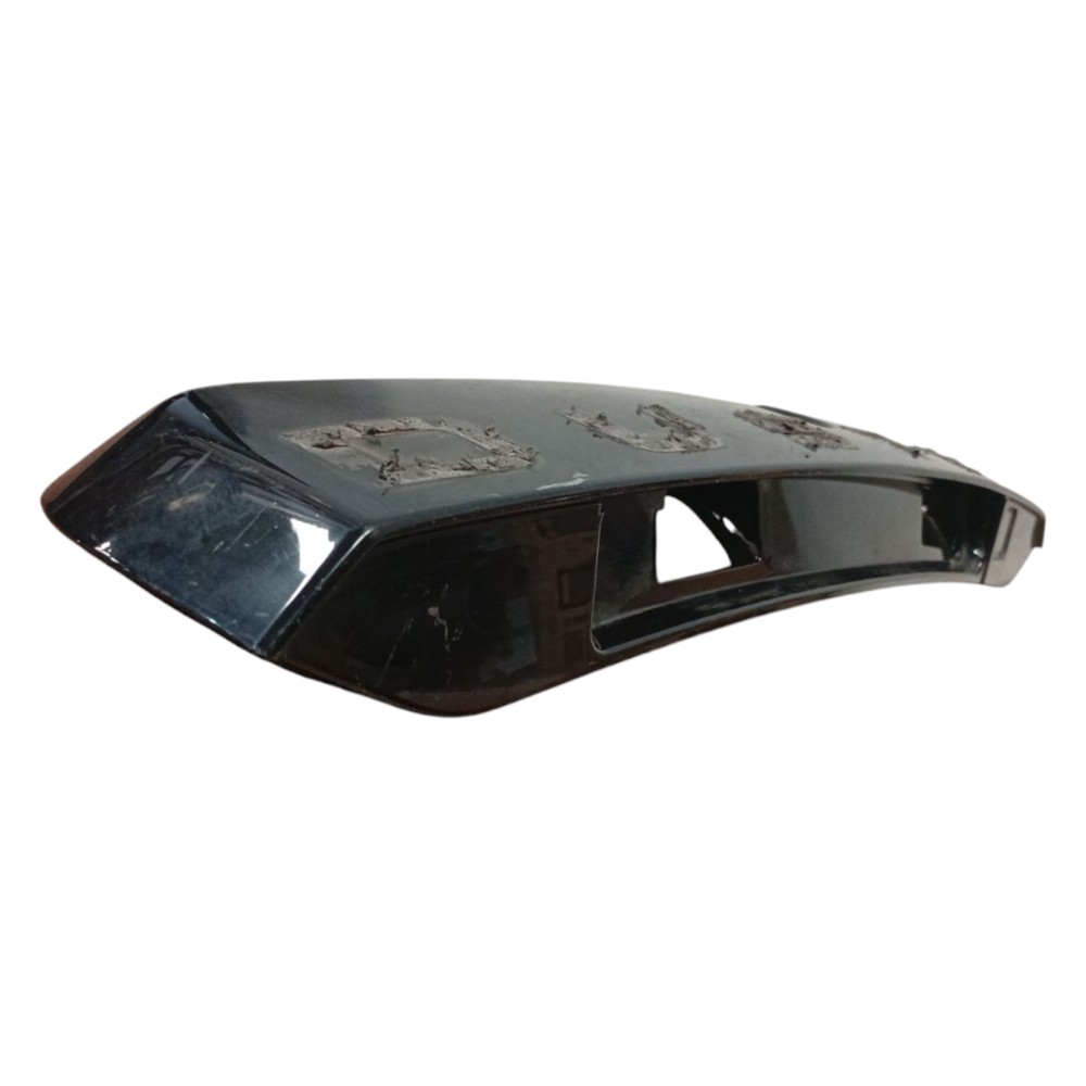 Aplique Tampa Traseira Renault Duster 2015 A 2017 848100815r 2