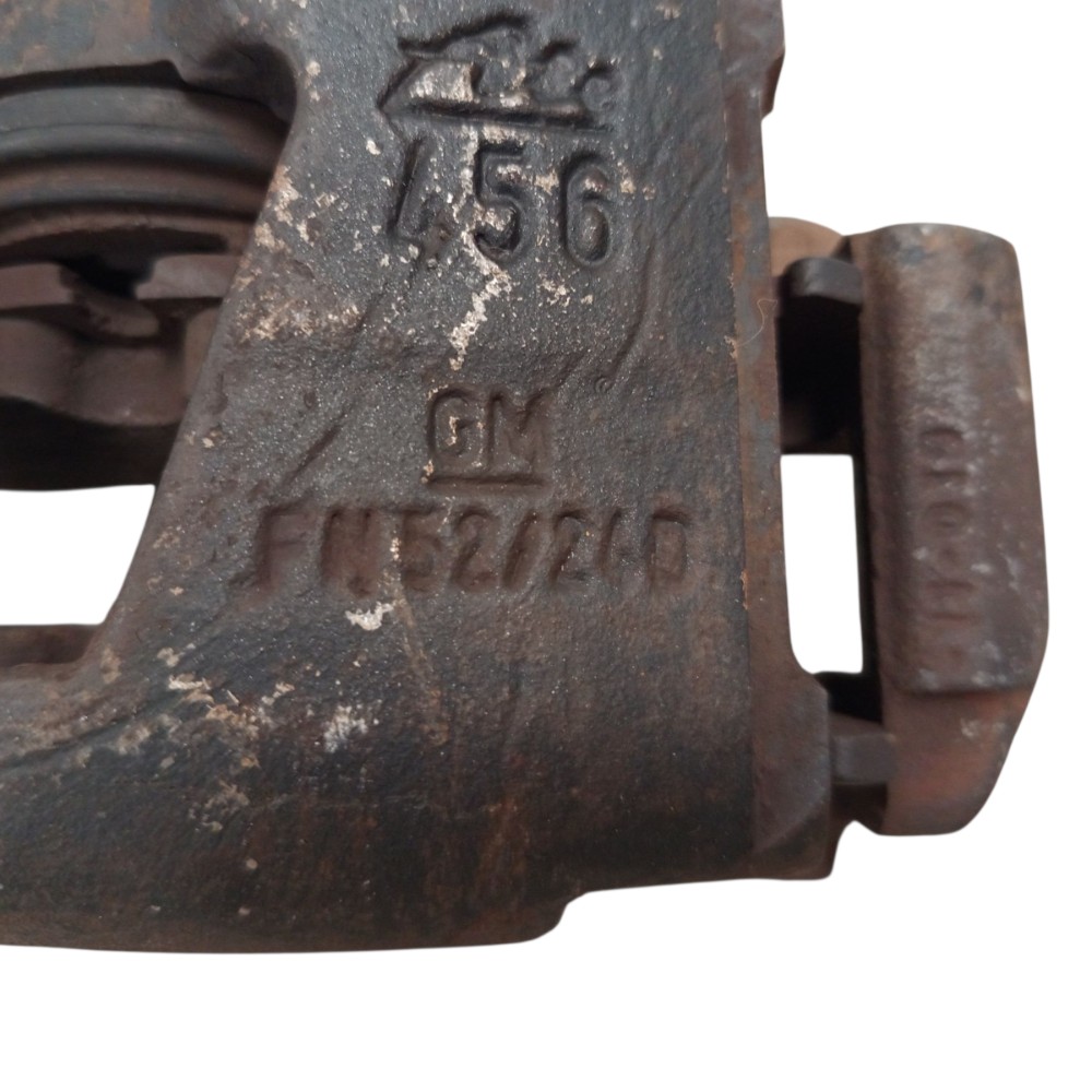 Pinça Dianteira Direita Vectra 97 98 99 2000 2001 2005 6