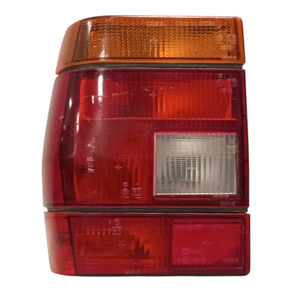 Lanterna Traseira Esquerda Fiat Premio 85 A 95 Arteb Detalhe Tricolor