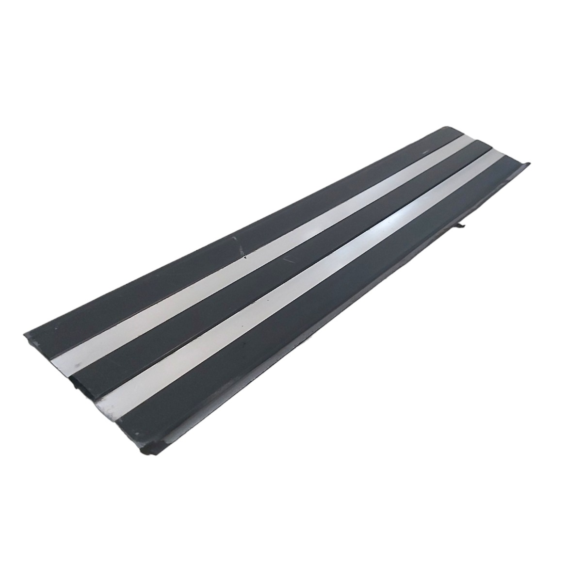 Soleira Externa Traseira Esquerda Bmw Série 5 E34 535i 87 95 Preto 4