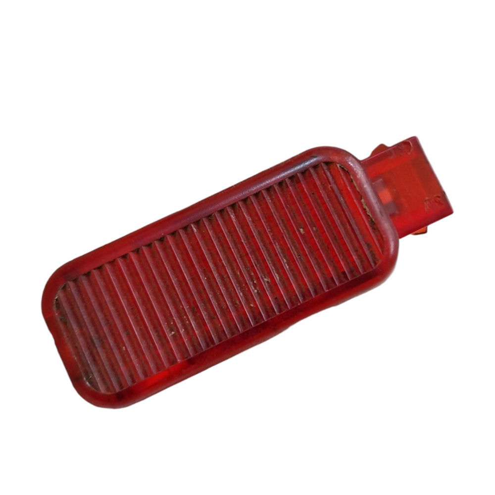 Luz Cortesia Vermelha Porta Dian Direita Audi A3 97 99 2006
