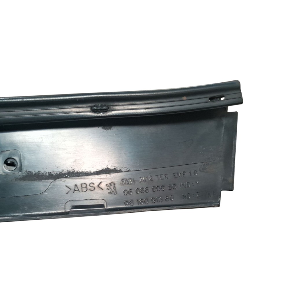 Acabamento Coluna Porta Traseira Esquerda Peugeot 405 87 97 3