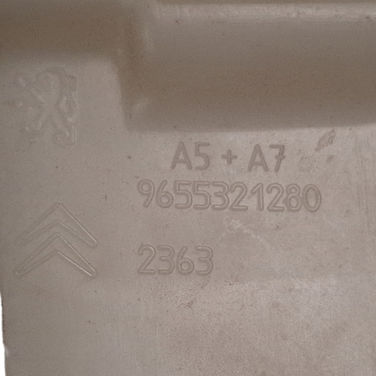 Suporte Caixa Fusíveis Bsi C3 Picasso Aircross 2011 A 2015 8