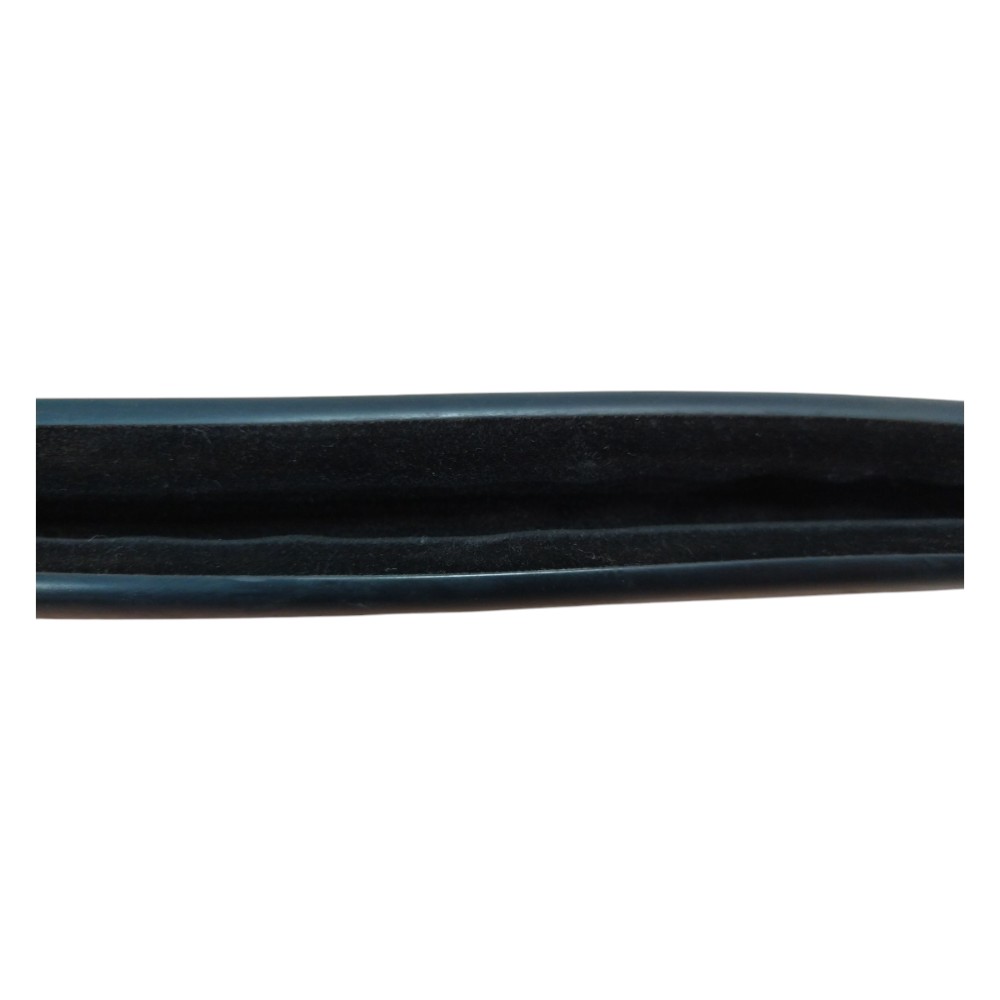 Borracha Canaleta Vidro Porta Traseira Direita Prisma Celta Preto 7