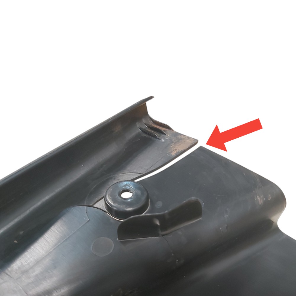Acabamento Inferior Coluna Direita Audi A3 97 A 2006 Detalhe 2