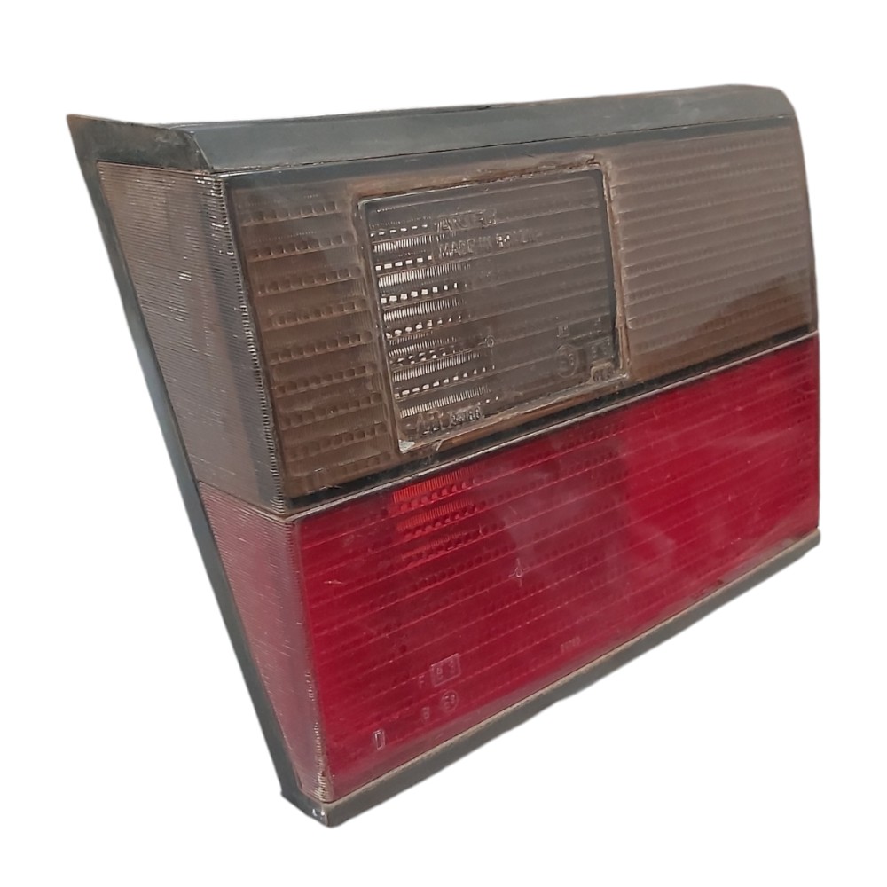Lanterna Tampa Traseira Direita Santana 91 92 93 A 96 Arteb Vermelho E Âmbar 2
