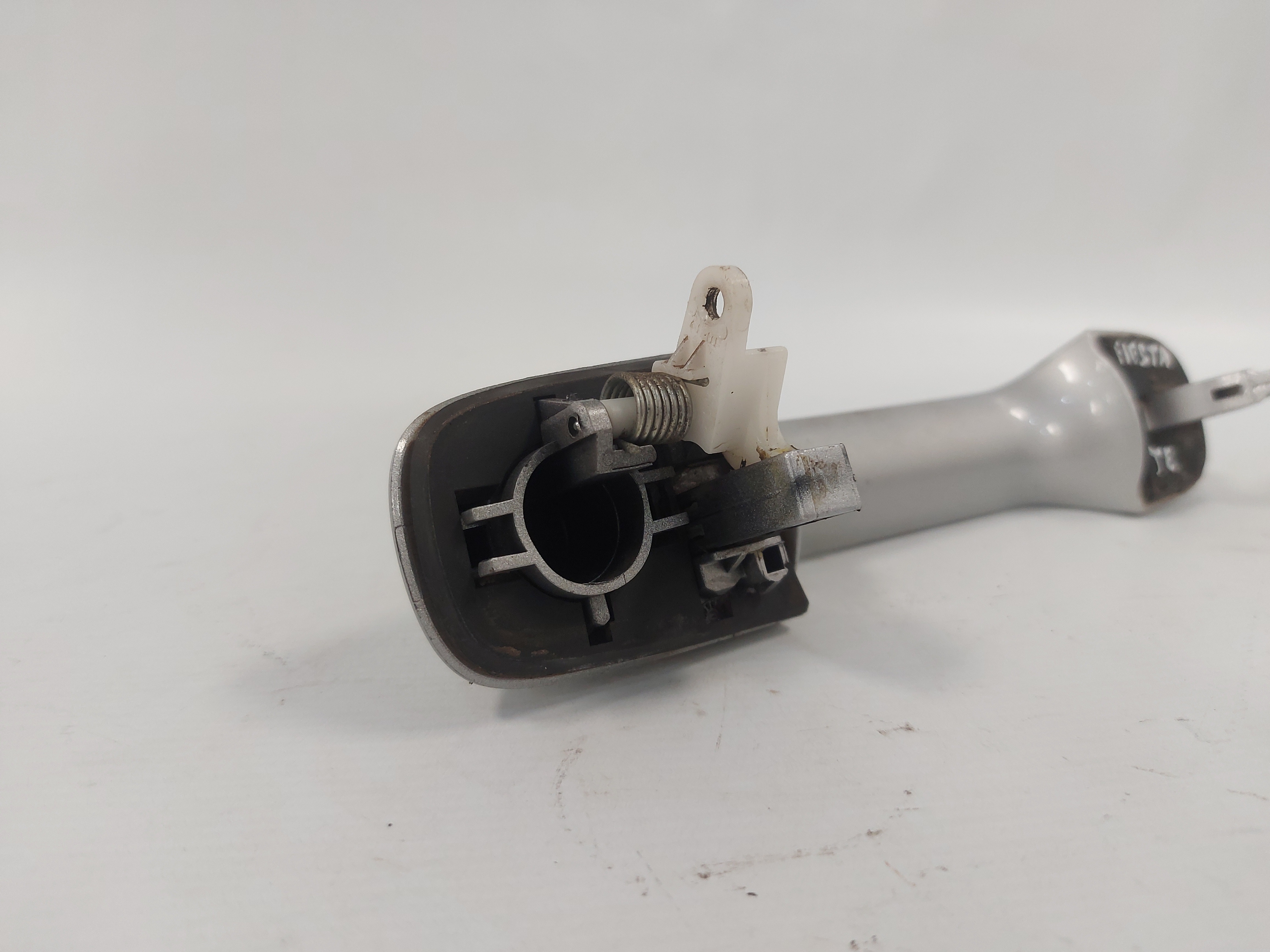 Maçaneta Externa Traseira Esquerda Ford Fiesta 2003 A 2014 6