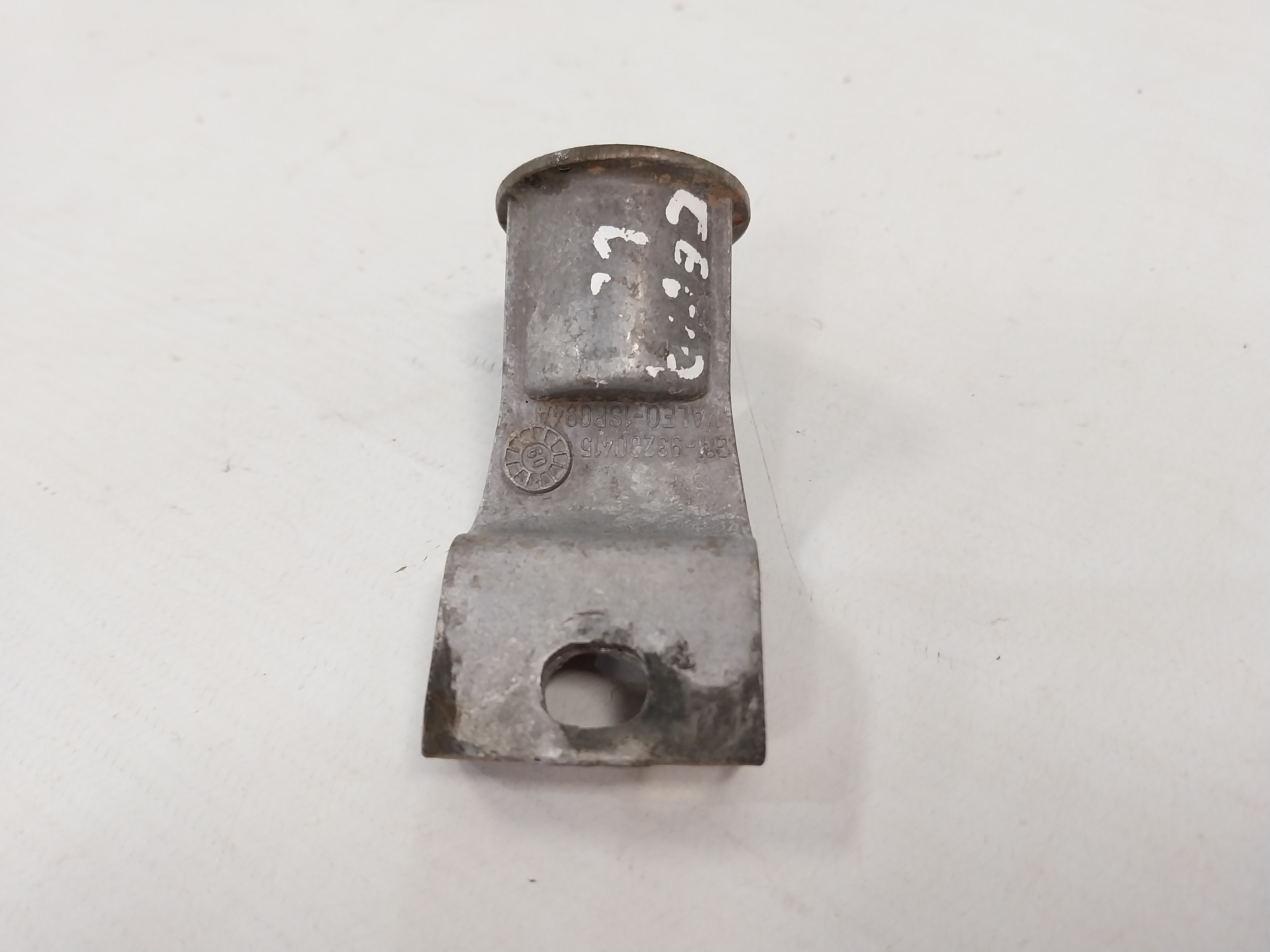 Suporte Superior Esquerdo Radiador Celta 2006 2010 2011 2015