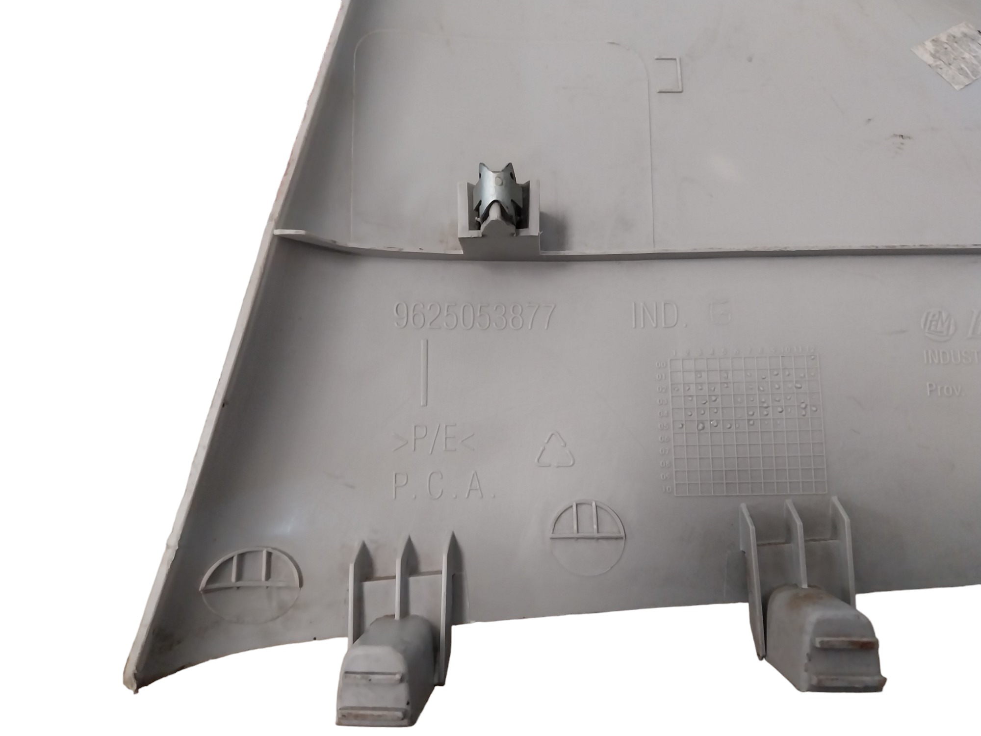 Acabamento Tampão Bagagito Esquerdo Peugeot 206 2000 A 2008  Branco 2