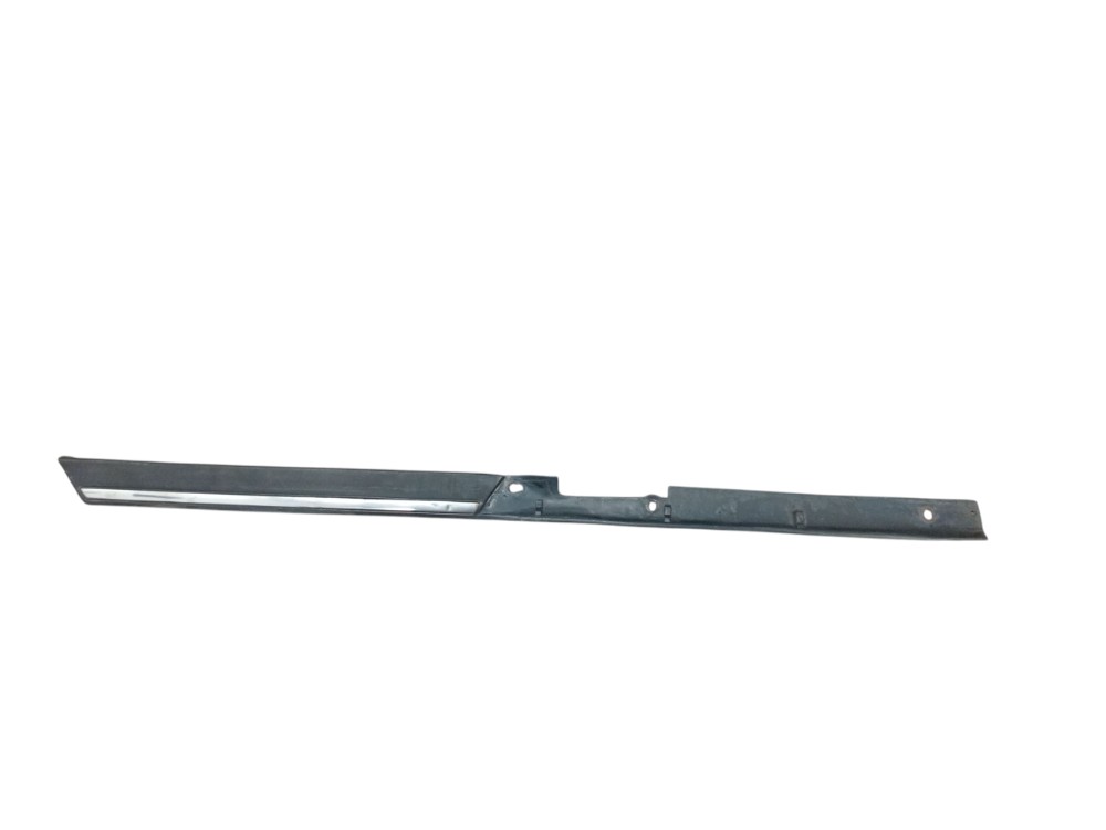 Friso Lateral Externo Sobre Roda Dir Omega 93 94 95 96 96 98 Preto 4