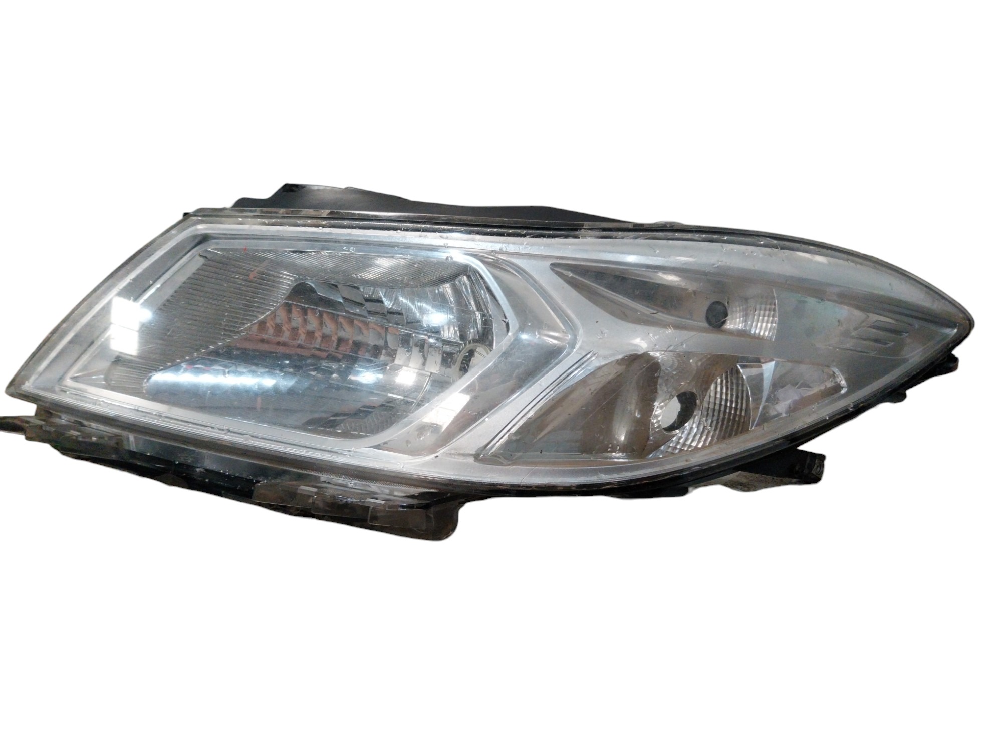 Farol Esquerdo Onix 2012 2013 2016 2017 2018 2019 Prisma  Esquerdo