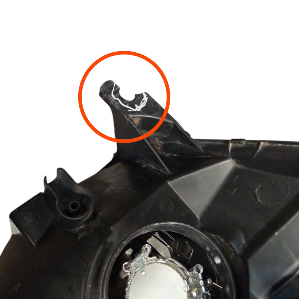Farol Esquerdo Mobi 2016 2017 2018 A 2022 24484254 Detalhe Esquerdo/motorista 2