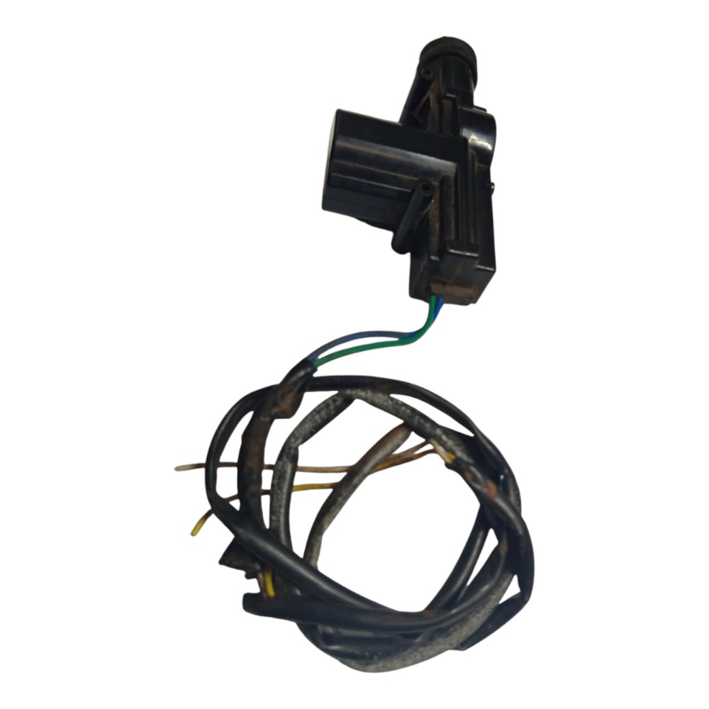 Trava Elétrica Porta Dianteira Esquerda Gm Corsa 96 99 2001 8