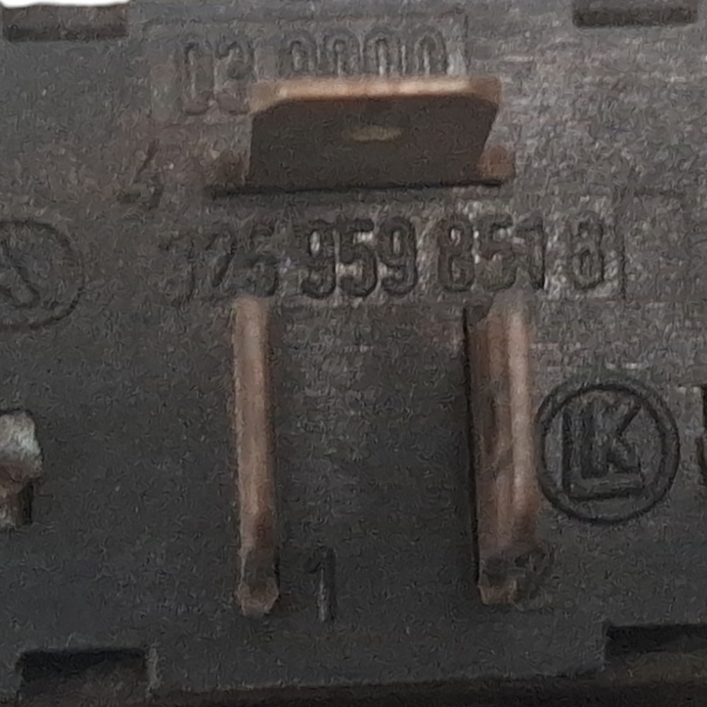 Botão Duplo Dian. Esquerdo Vidro Elétrico Santana 91 96 A 98 6