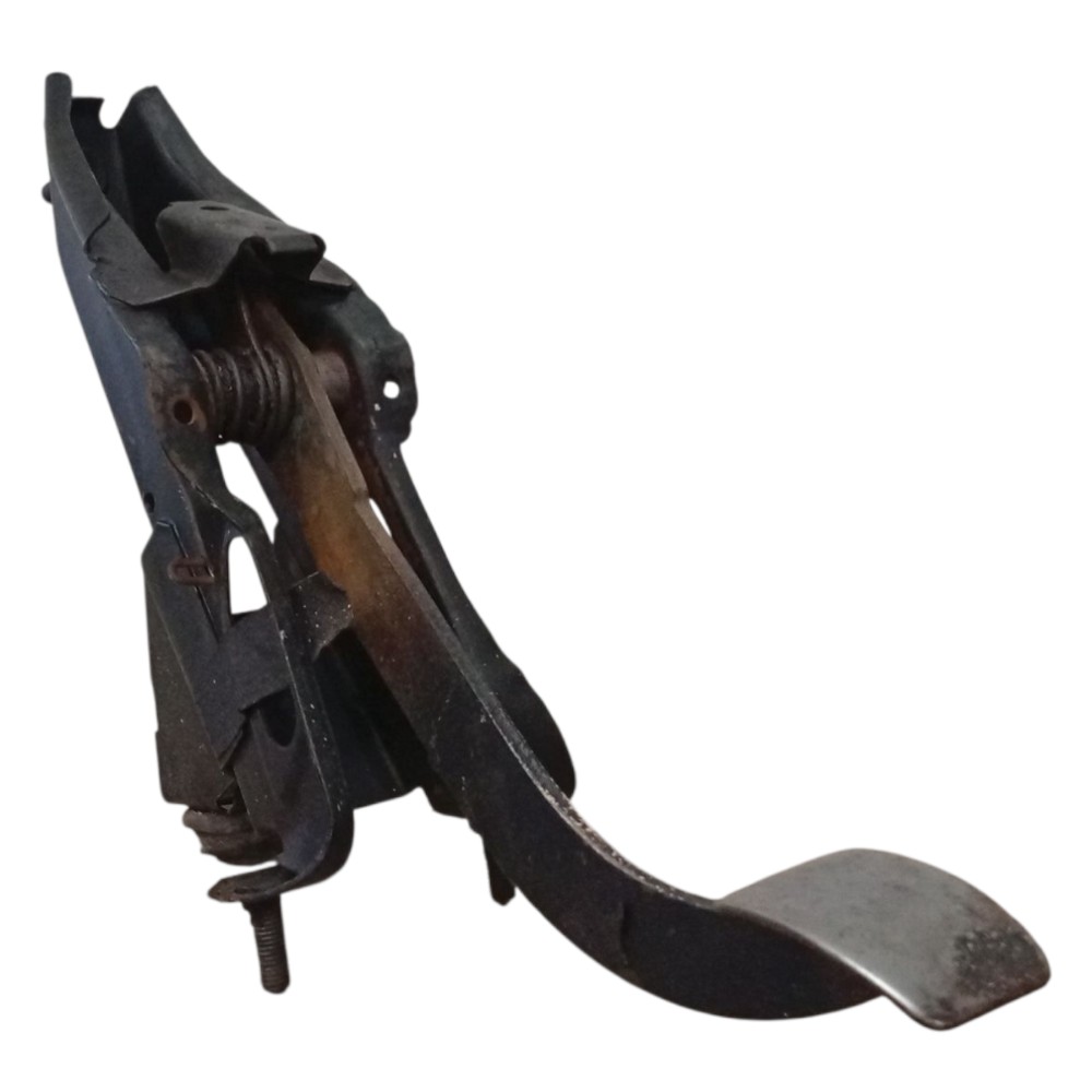 Pedal Embreagem Gm Kadett Monza 89 90 92 94 96 98