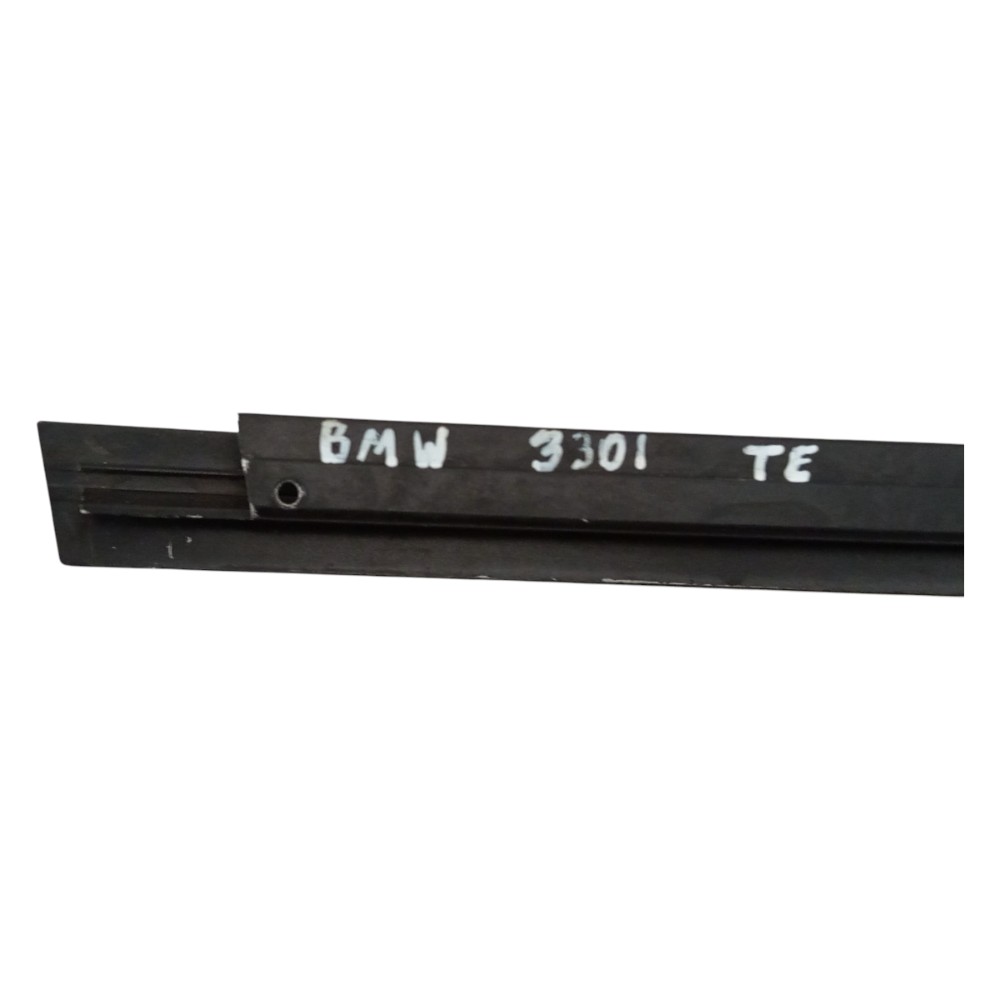 Guia Canaleta Vidro Porta Traseira Esquerda Bmw 330 99 2005 Preto 6
