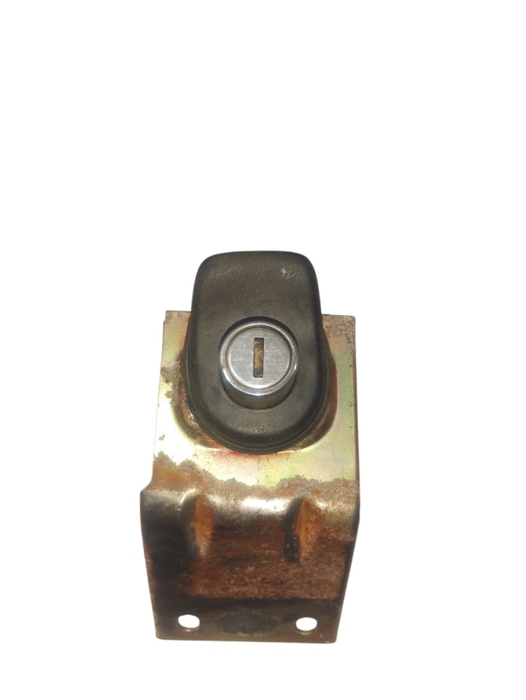 Miolo Fechadura Tampa Porta Malas Vw Gol 1.6 8v AP 1997 A 00