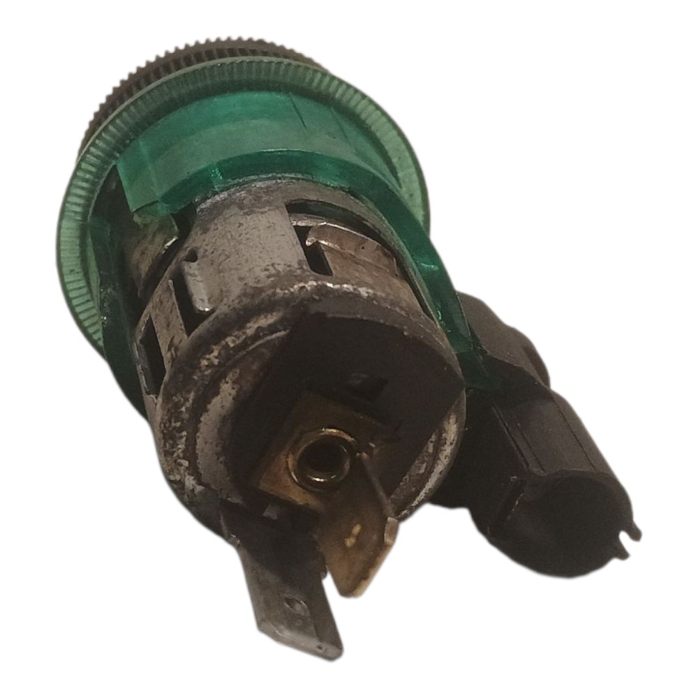 Acedendor De Cigarro Volkswagen Gol Bola 1996 1997 A 2000 2