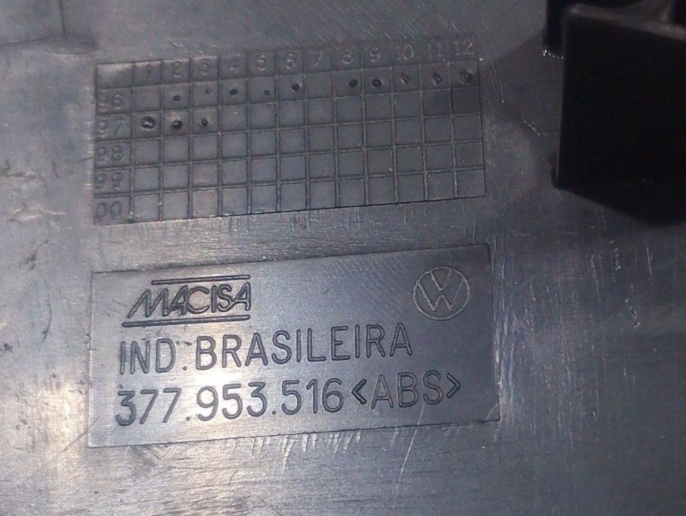 Moldura Inferior Chave Seta Vw Gol 2p 1.6 AP 1997 98 99 2000 2