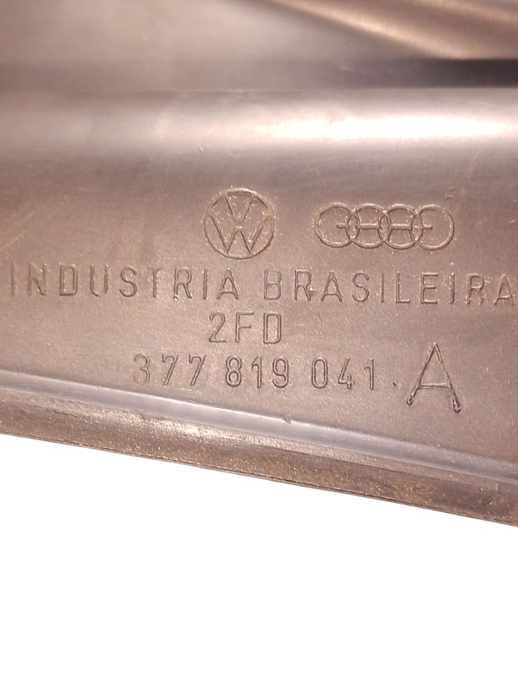 Grade Churrasqueira Parabrisa Vw Gol 1.6 1997 A 00 Esquerdo 2