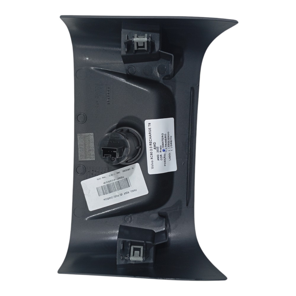 Moldura Console Tomada Usb Volvo Xc60 2.0 Recharge Awd 2022 8