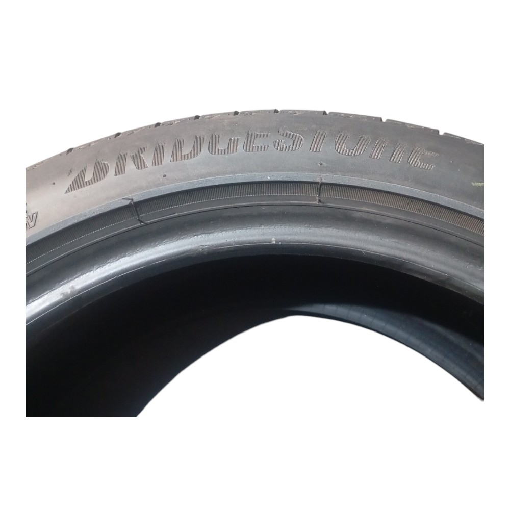 Par Pneus Bridgestone 225 45 Aro 17 3