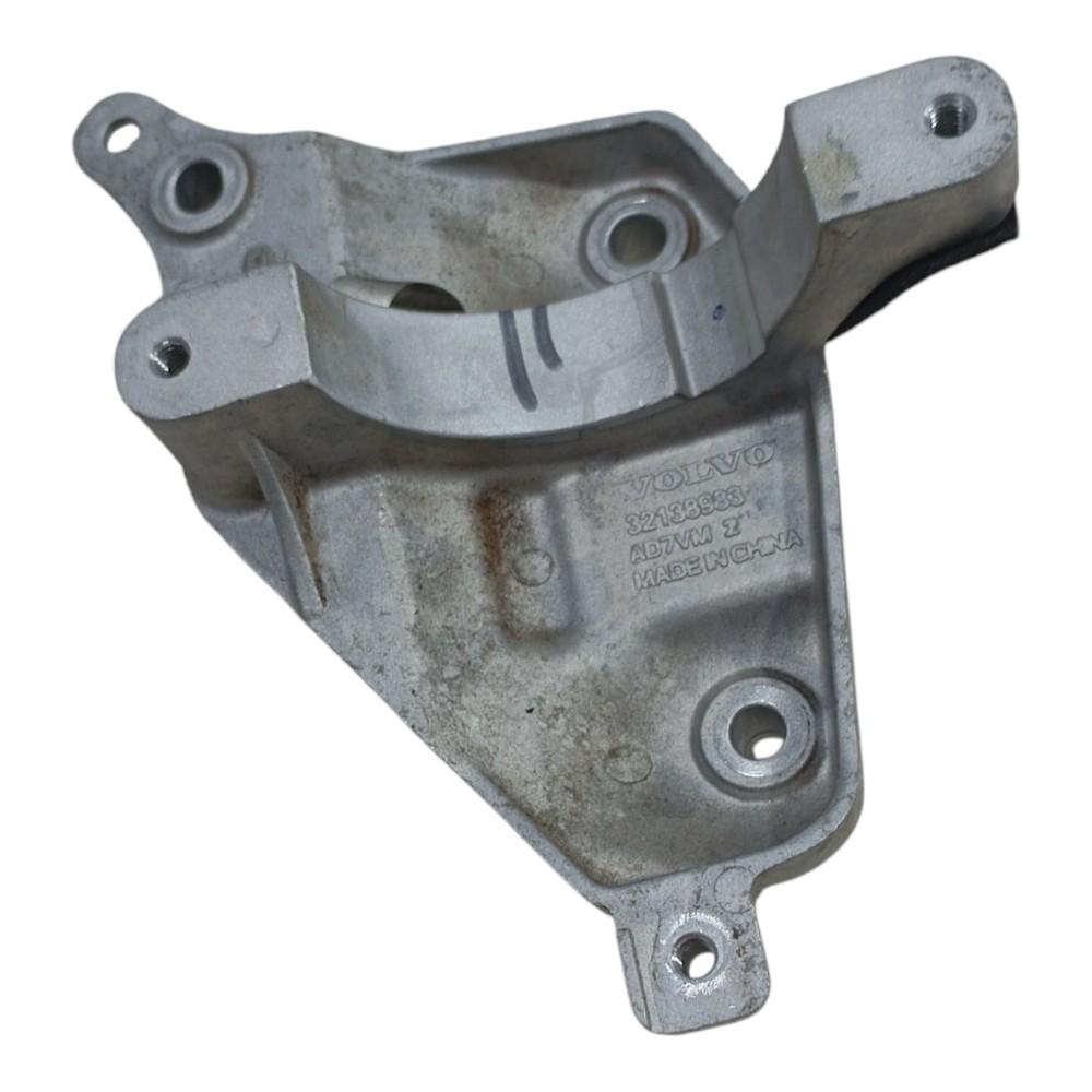 Suporte Bomba Água Auxiliar Volvo Xc60 2.0 Recharge T8 2022 7