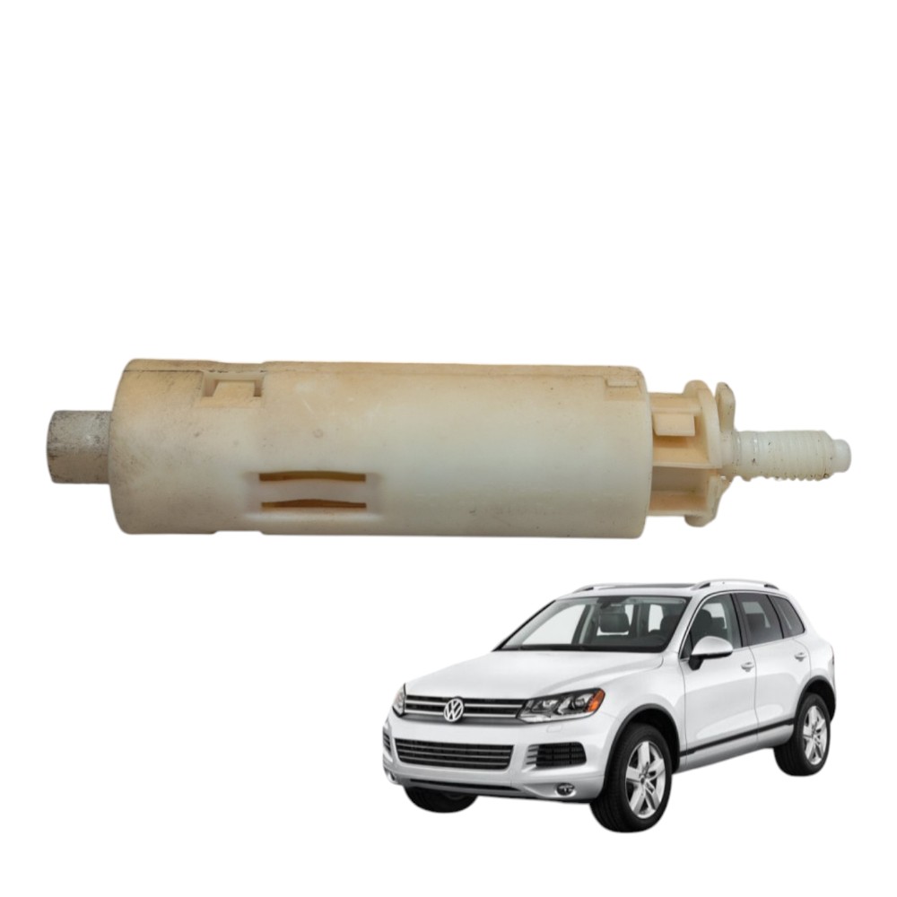 Grampo Fixação Lanterna Traseira Direita Vw Touareg 4.2 2013