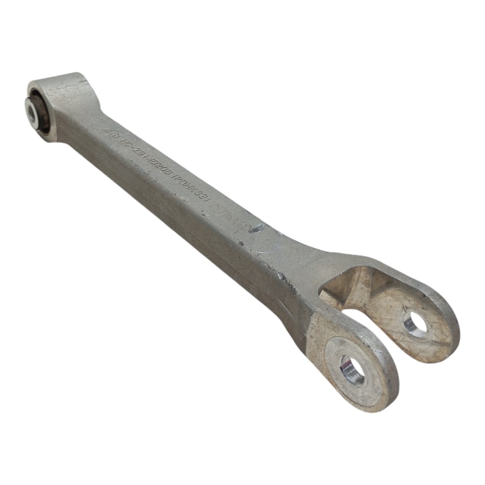 Braço suspensão traseiro esquerdo BYD Han Awd Gs 680EV 2023 7