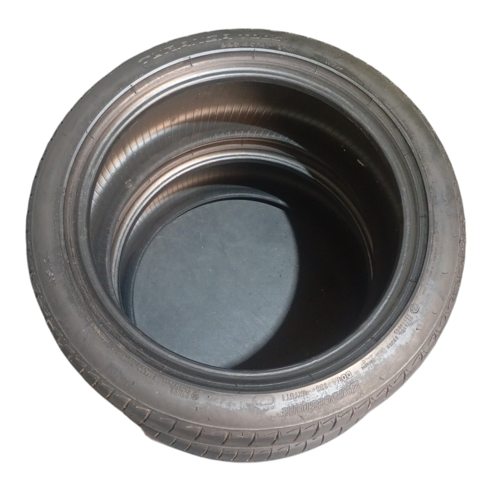 Par Pneus Bridgestone 225 45 Aro 17 7