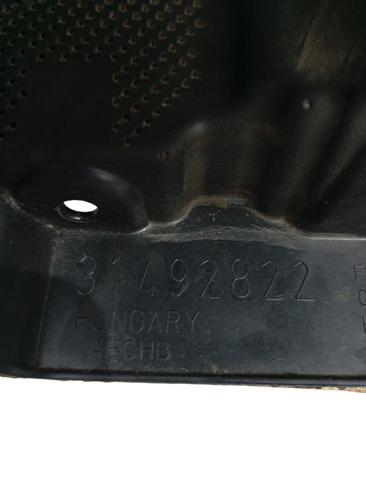 Tampa Isolamento Acústico Volvo Xc60 2.0 T Recharge T8 2022 2