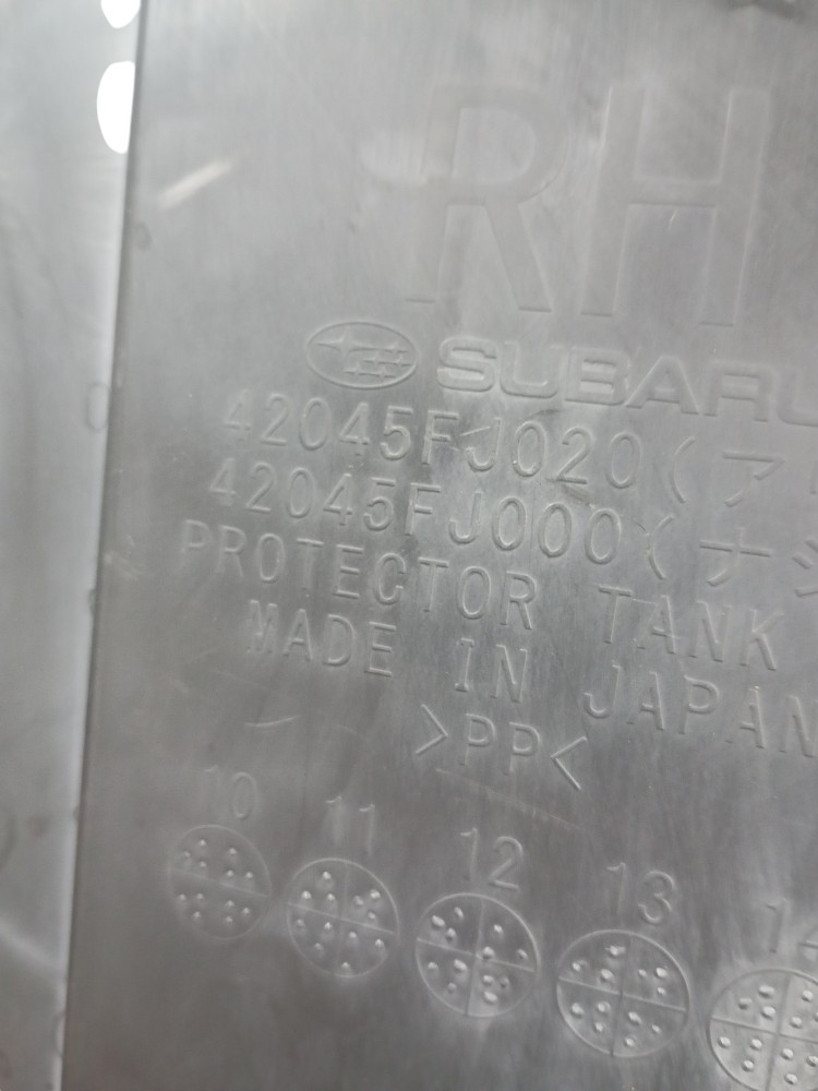 Tampa Tanque Lado Direito Subaru Impreza Xv 2.0 2016 2017 2