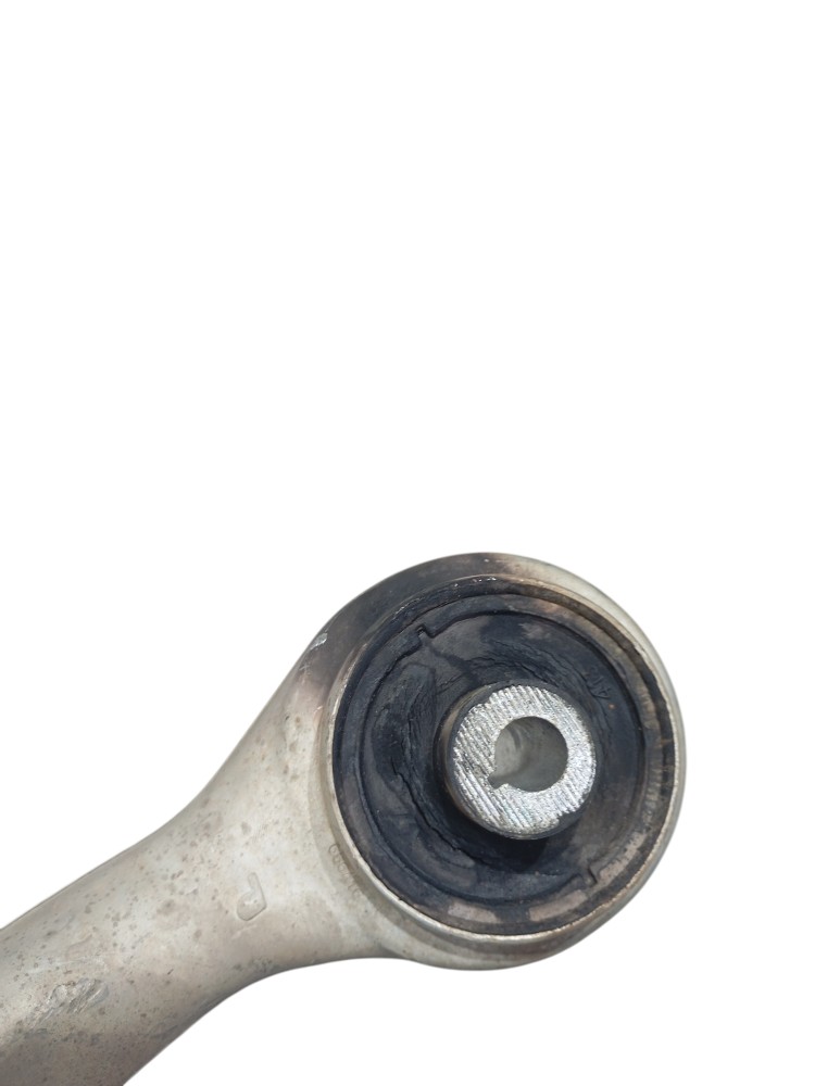 Braço Suspensão dianteiro direito BMW 118i 1.6 Turbo 2014 3