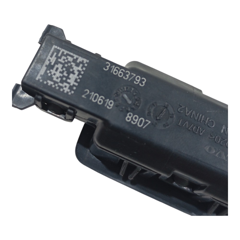 Luz Cortesia Volvo Xc60 2.0 Recharge T8 Awd 2022 31663793 3
