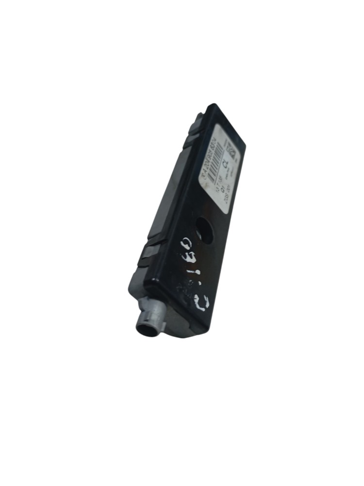Modulo Amplificador Antena C180 1.6 Turbo 2014  Preto