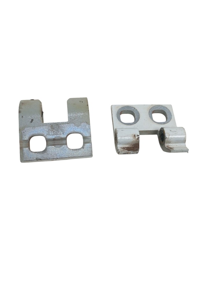 Dobradiça Porta Dianteira Esquerda Bmw 118i 2.0 2010 A046574