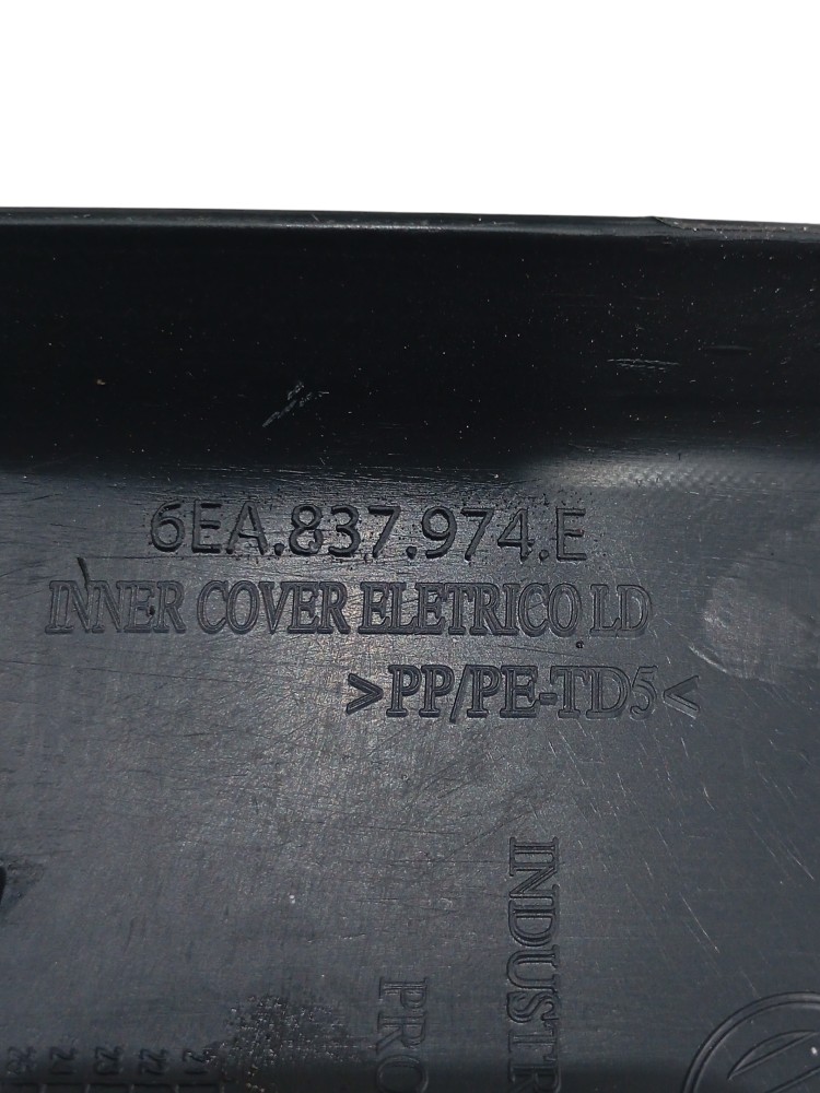 Moldura Interna Retrovisor Direit Vw Nivus Highline 1.0 2022 2