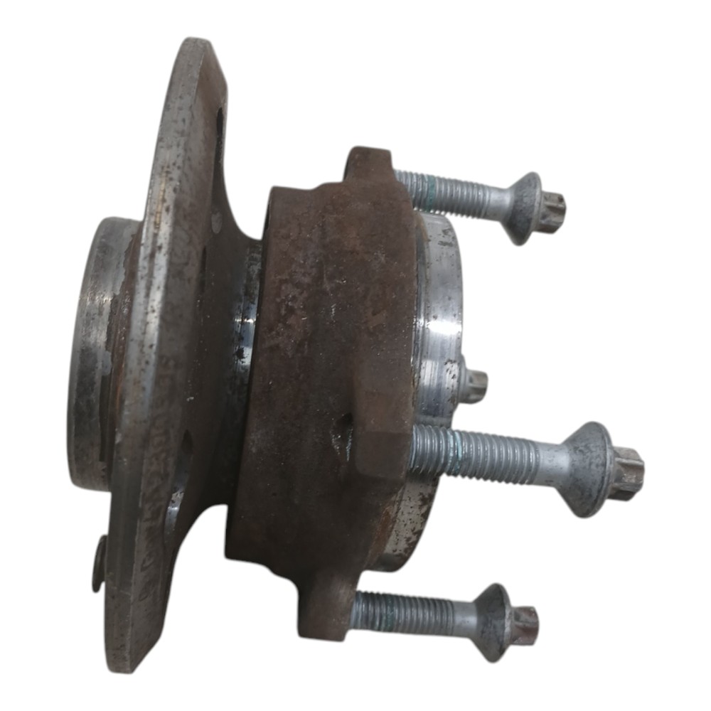 Cubo de roda traseiro esquerdo Mercedes-Benz c180 1.6 2014