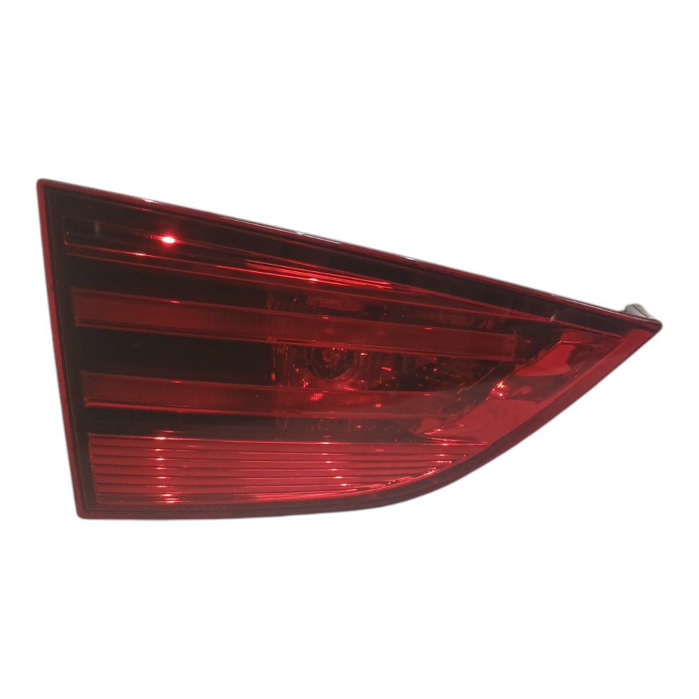 Laterna Tampa Traseira Direita Bmw X1 2.0 Aspirada 2011 2015