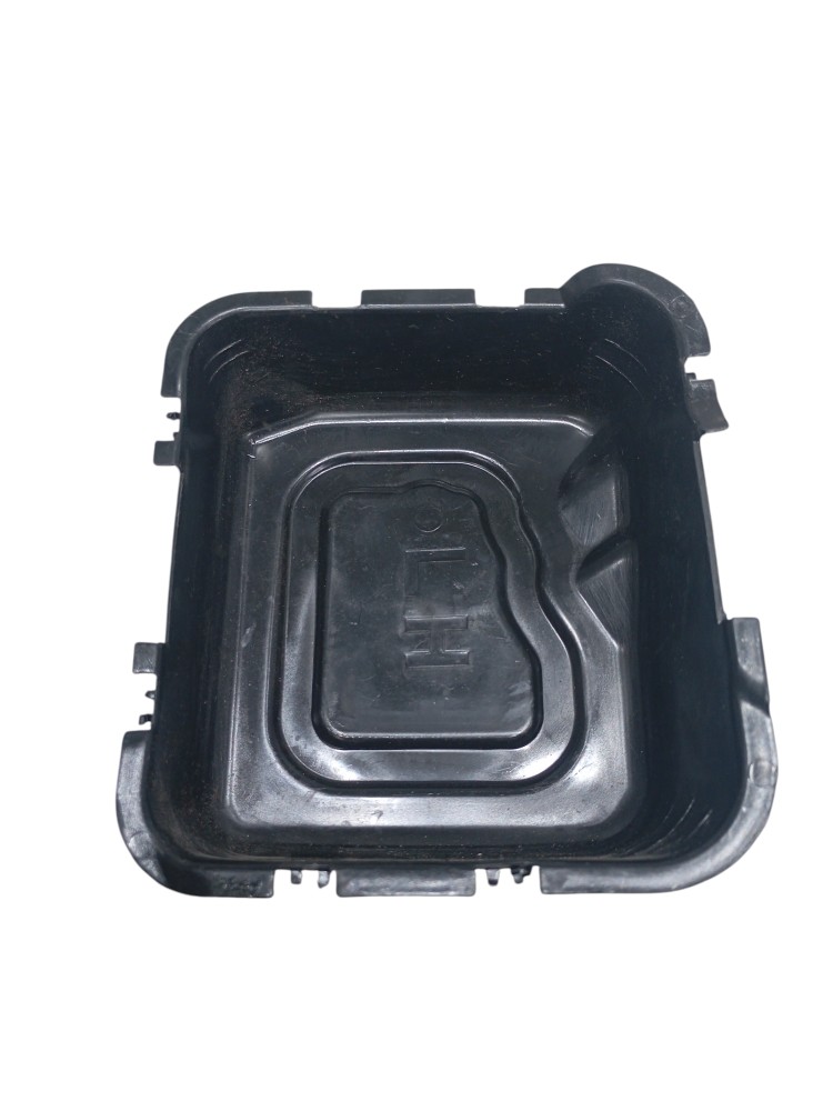 Tampa Suporte Cinto Traseiro Esquerdo Hyundai Ix35 2.0 2016 2