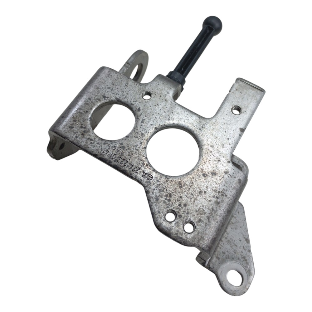 Suporte Superior Motor Mercedes C180 1.6 2914 A2742230141 6