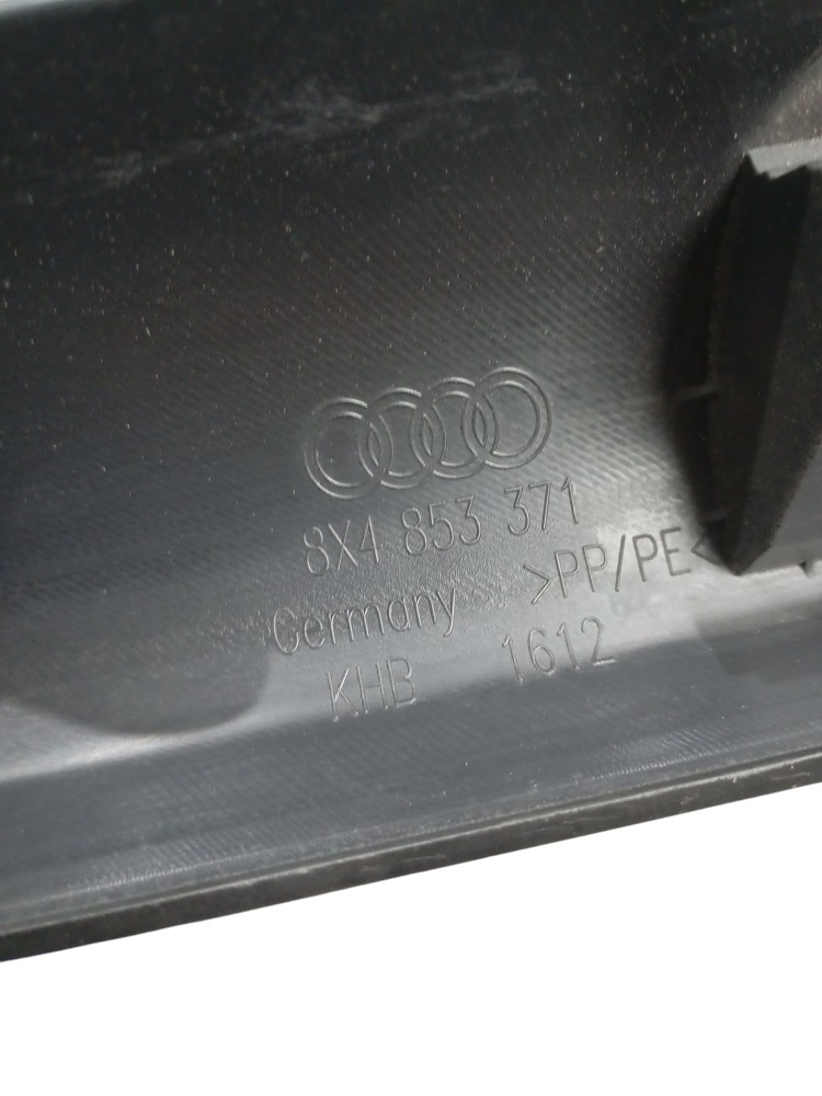 Soleira Central Esquerda Audi A1 1.4 2012 2013 Cod 8×4853371 2
