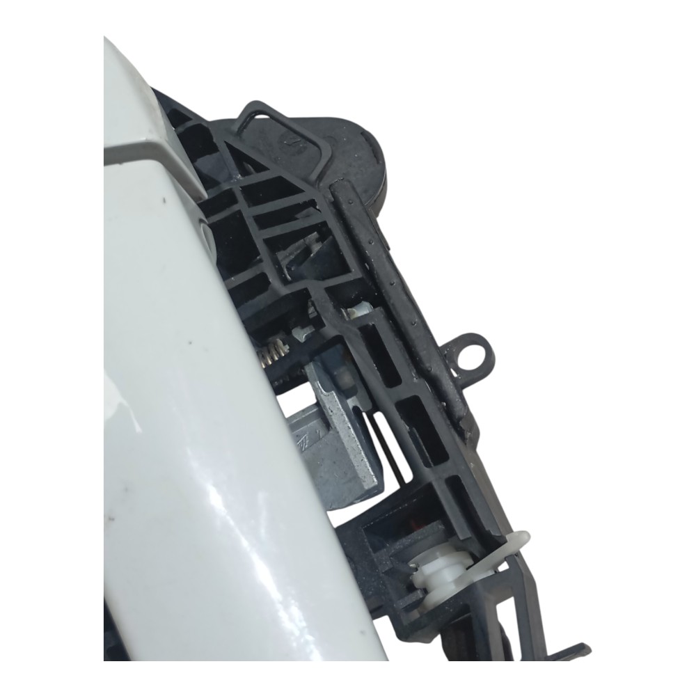 Maçaneta Externa Dianteira Esq Bmw 118i 1.6 Turbo 2014 6