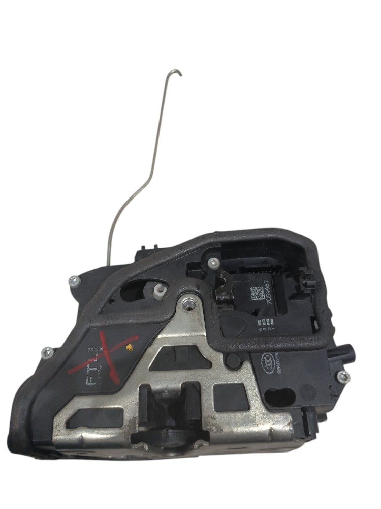 Fechadura Porta Dianteira Esquerda Bmw 320i 2.0 Asp 2010 E90