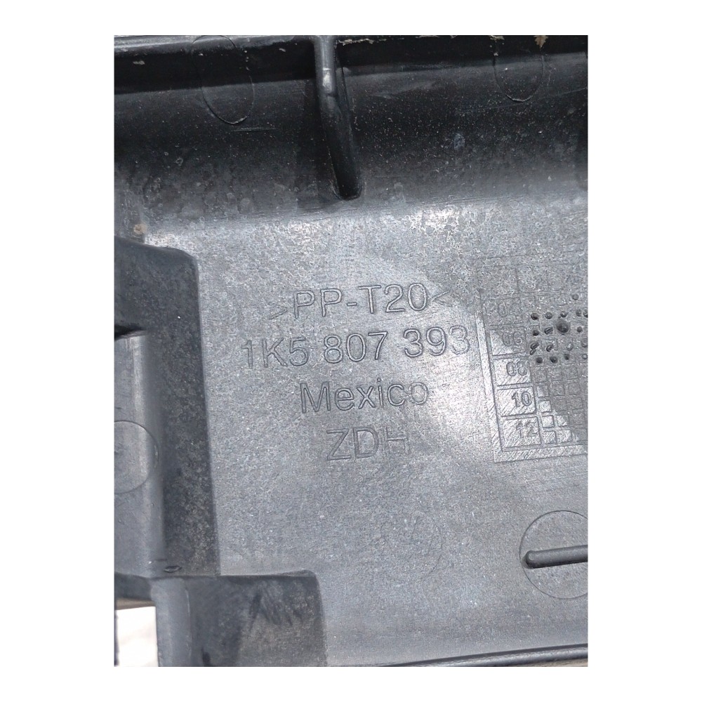 Guia Parachoque Traseiro Esquerdo Volkswagen Jetta 2.5 2007 2