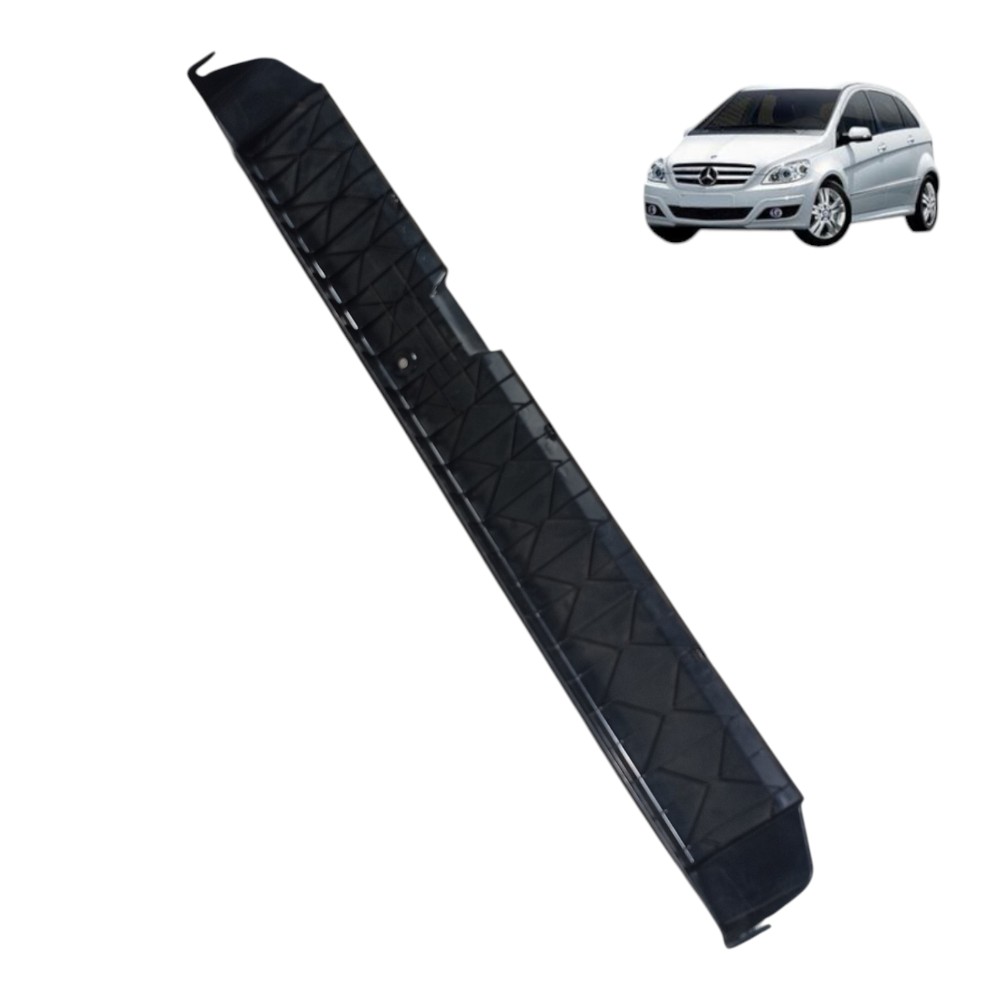 Acabamento Soleira Porta Malas Mercedes Benz B180 2011