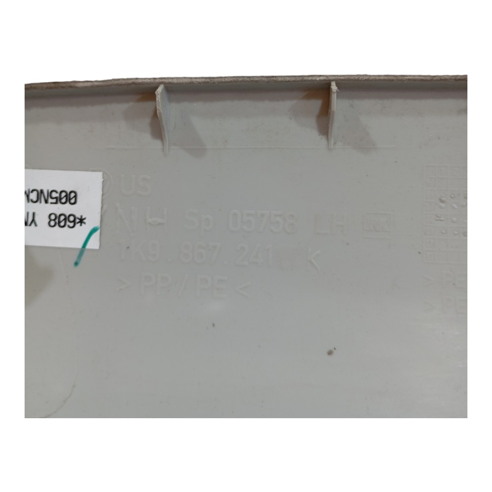 Moldura Coluna Traseira Esquerda Vw Jetta Variant 2.5 2009 2